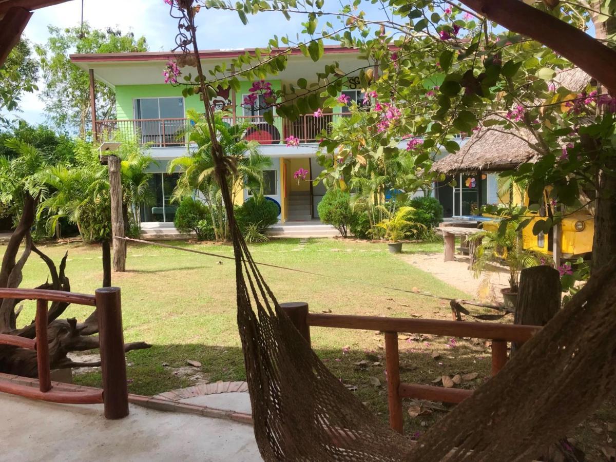 班奥南矛 吉洛特旅馆酒店 外观 照片